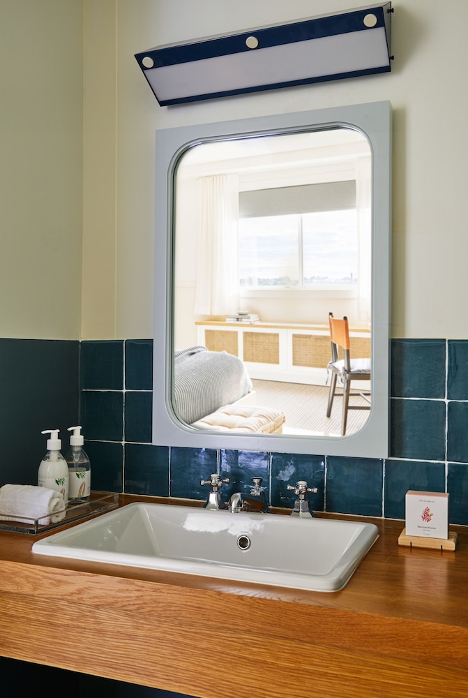 The Wayfinder Suite - Photo 5