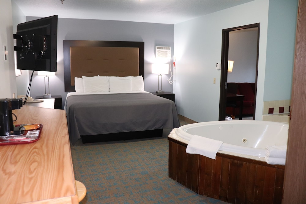 Deluxe Room, 1 King Bed (No Pets Allowed)