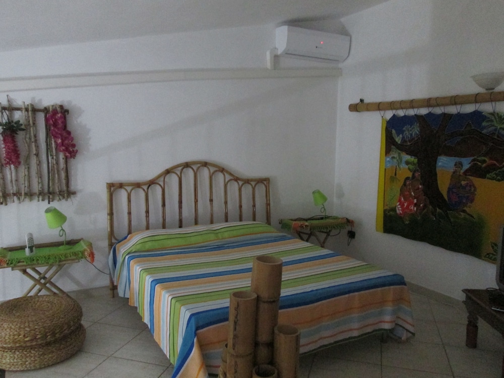 Duplex, Sea View