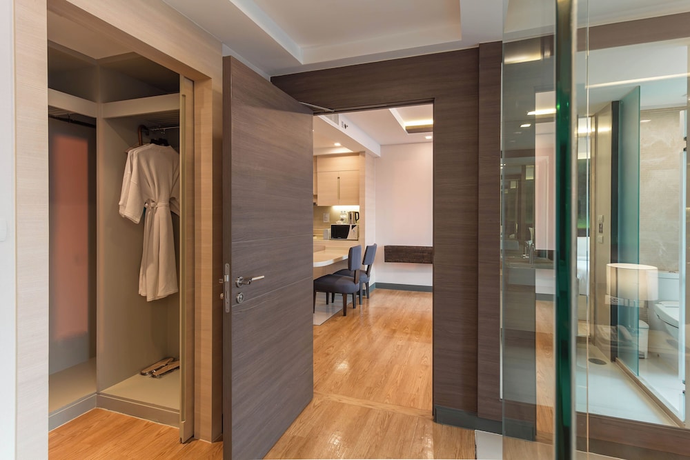 Grande Premier Suite photo 2