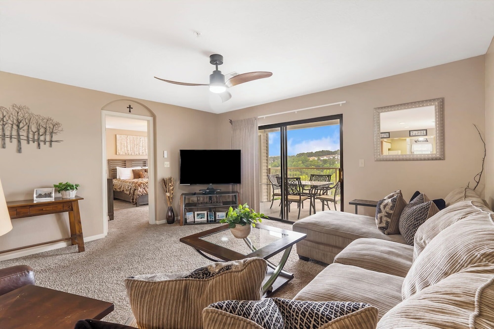 Condo, Multiple Beds, Pool Access, Golf View (Golf Course View at the Foothills )