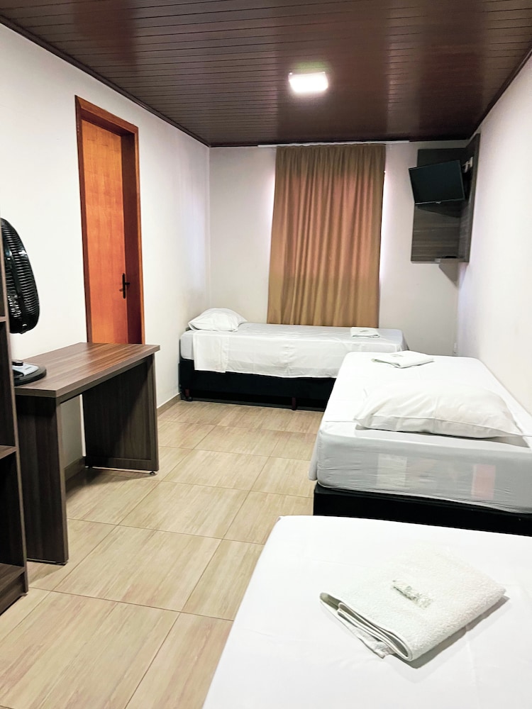 Economy Triple Room photo 1