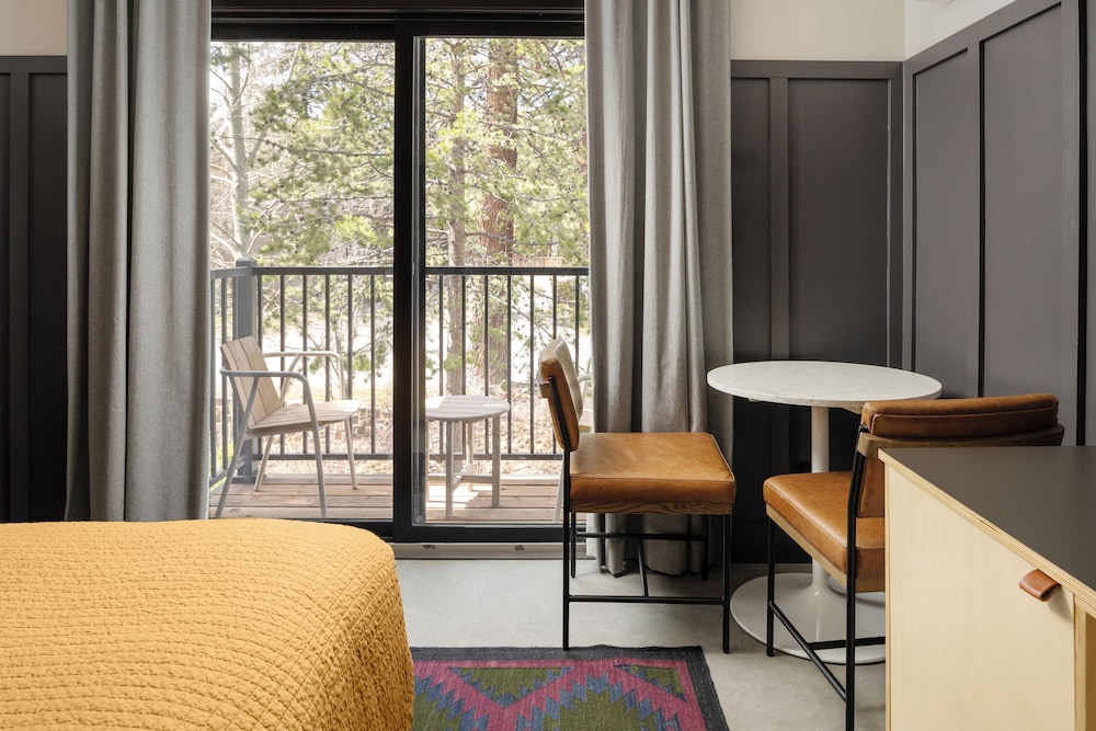 Premium Room, 1 King Bed