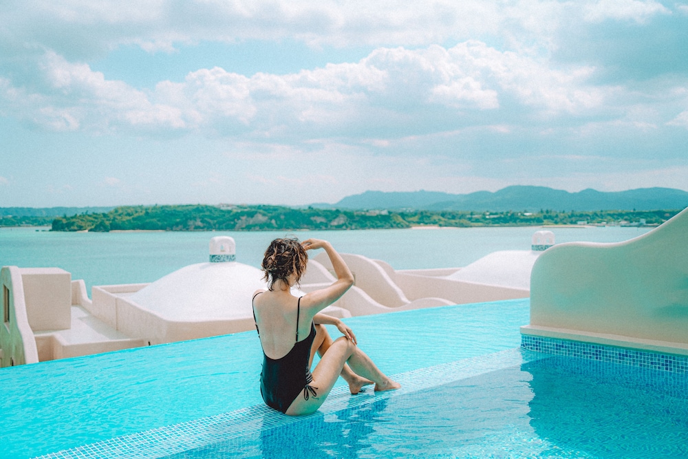 Naxos (Type F, Heated Infinity Pool, Rooftop Terrace, 4 PAX )
