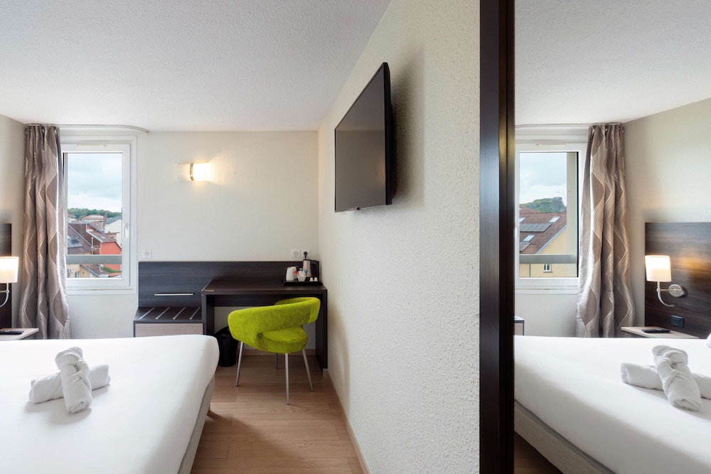 Standard Room, 1 Double Bed - Photo 4