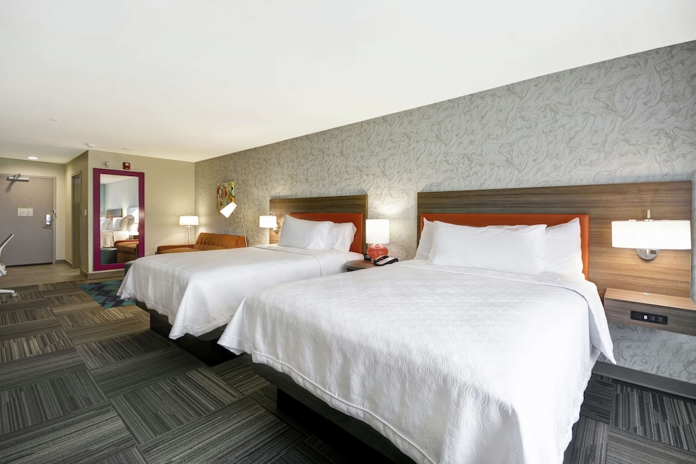 Studio, 2 Queen Beds, Accessible (Roll-In Shower) photo 1