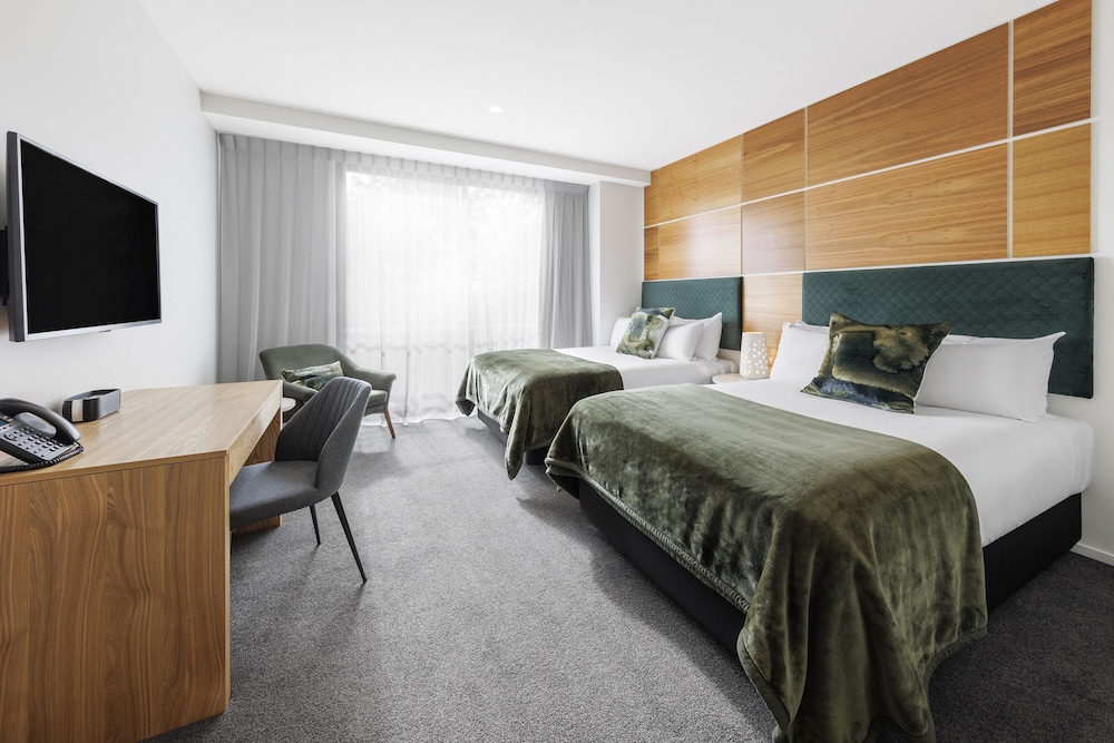 Executive Double or Twin Room, 2 Double Beds photo 2