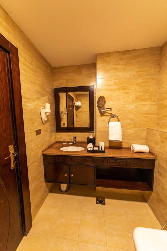 Standard Twin Room photo 2