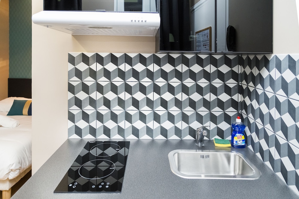 Superior Studio, 1 Double Bed (2 pax, 106 Rue de Paris) - Photo 11