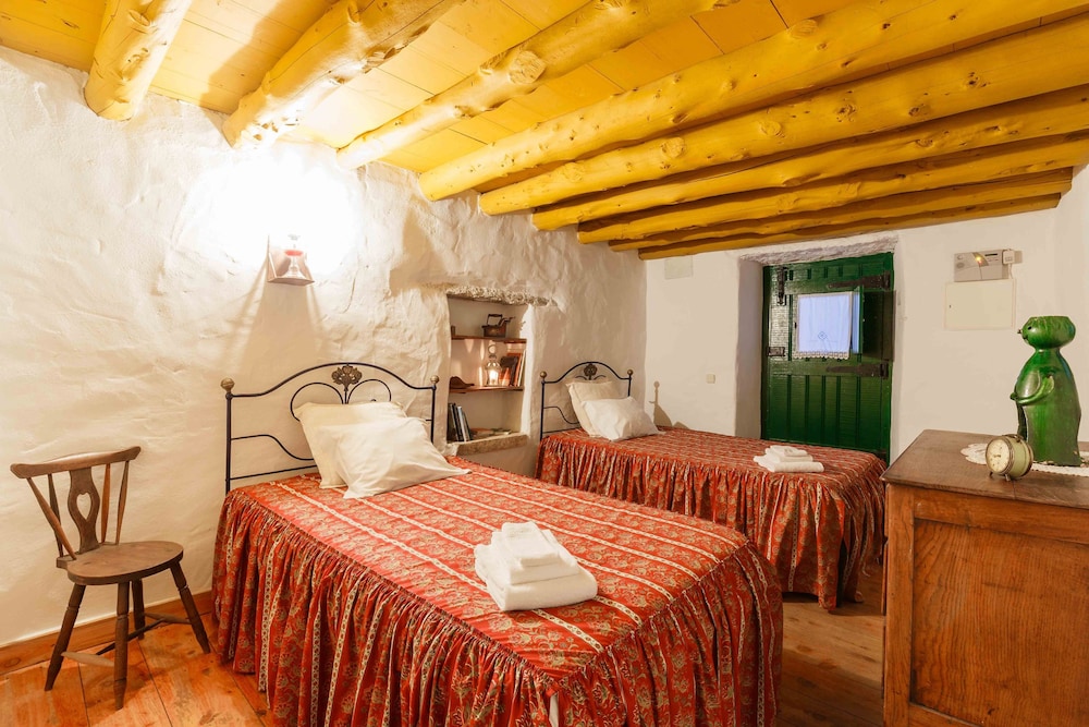 House, 3 Bedrooms, Private Pool