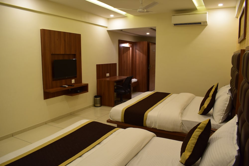 Deluxe Triple Room - Photo 5