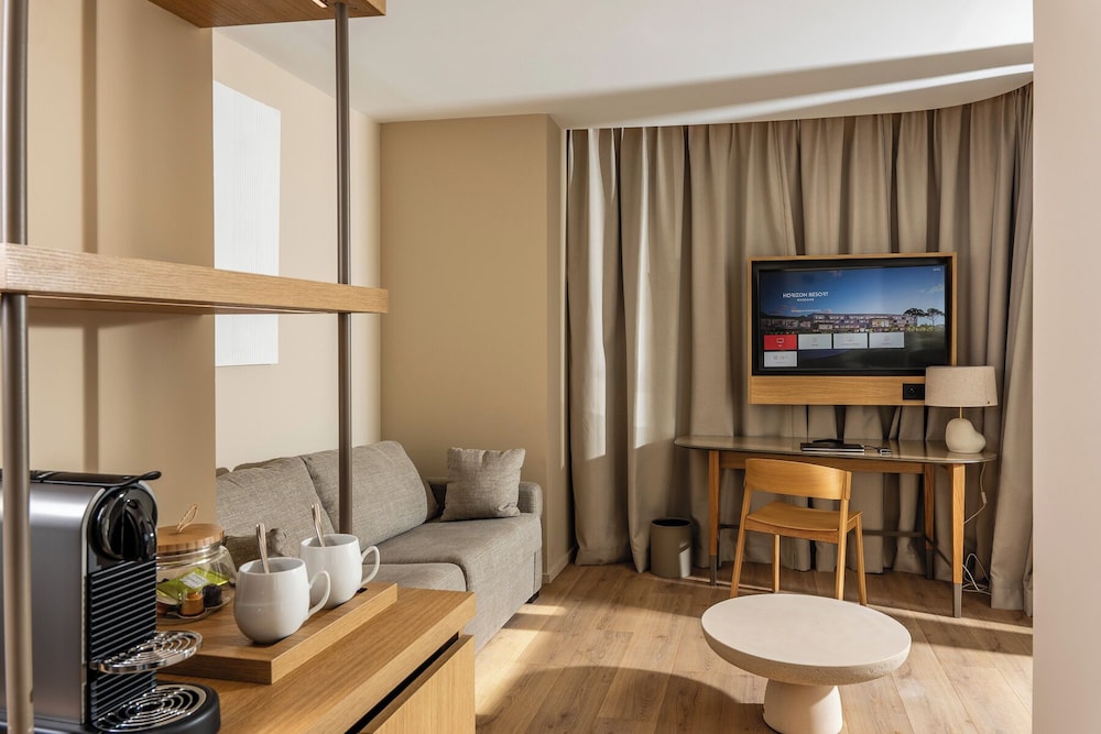 Suite Familiale, balcon, vue golf
