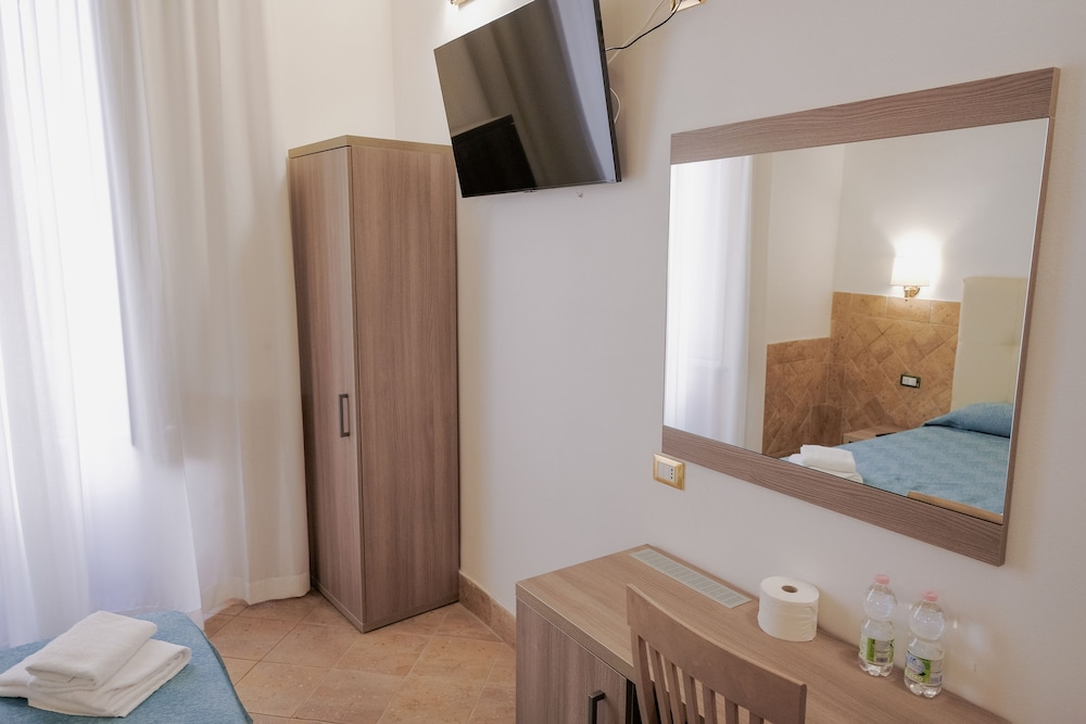 Classic Single Room photo 2