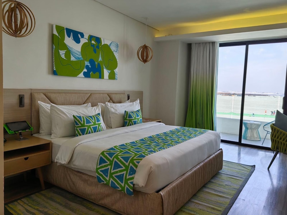 Executive Room, Bay View - Photo 1