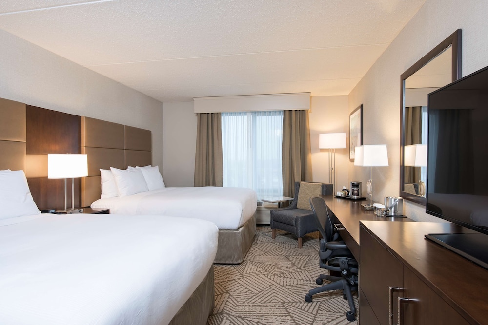 Room, 2 Queen Beds, Accessible, Bathtub (Mobility & Hearing) - Photo 1