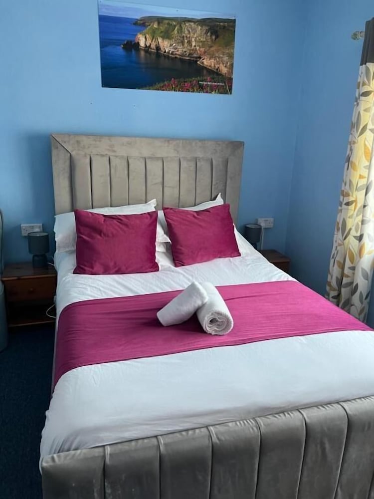 Double Room (4) photo 1