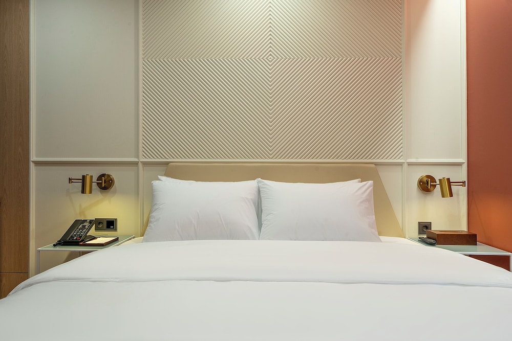 Deluxe Double Room, 1 King Bed, Hot Tub photo 3