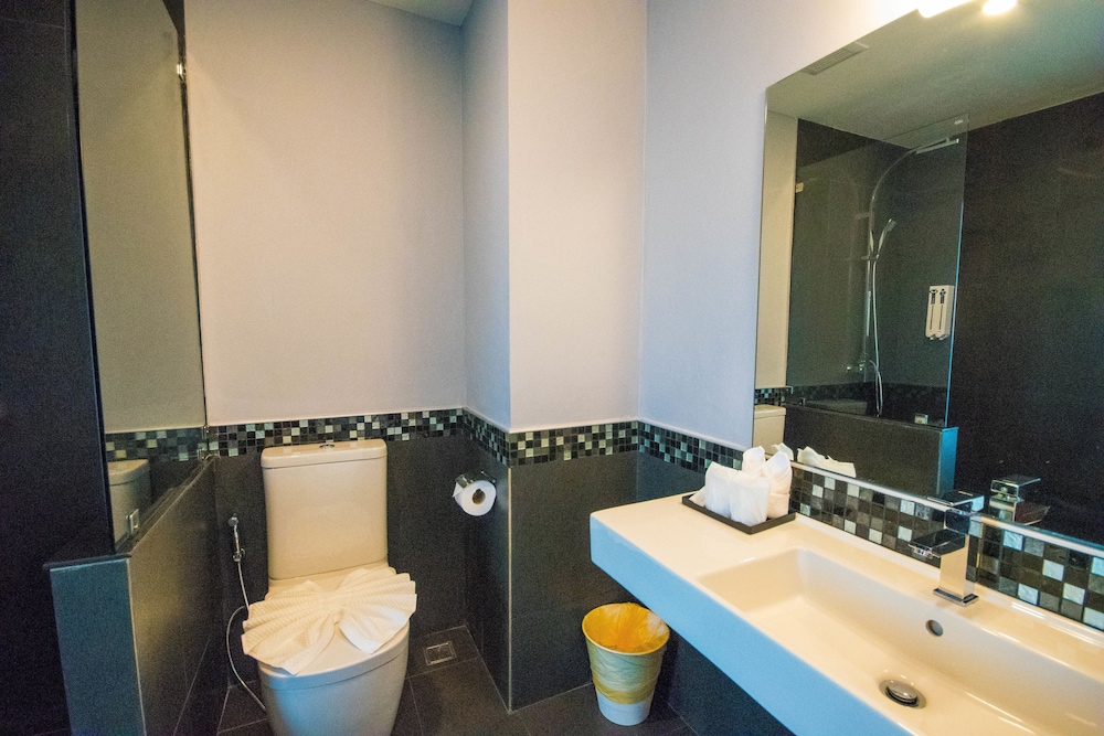 Junior Studio Suite, 1 King Bed photo 2