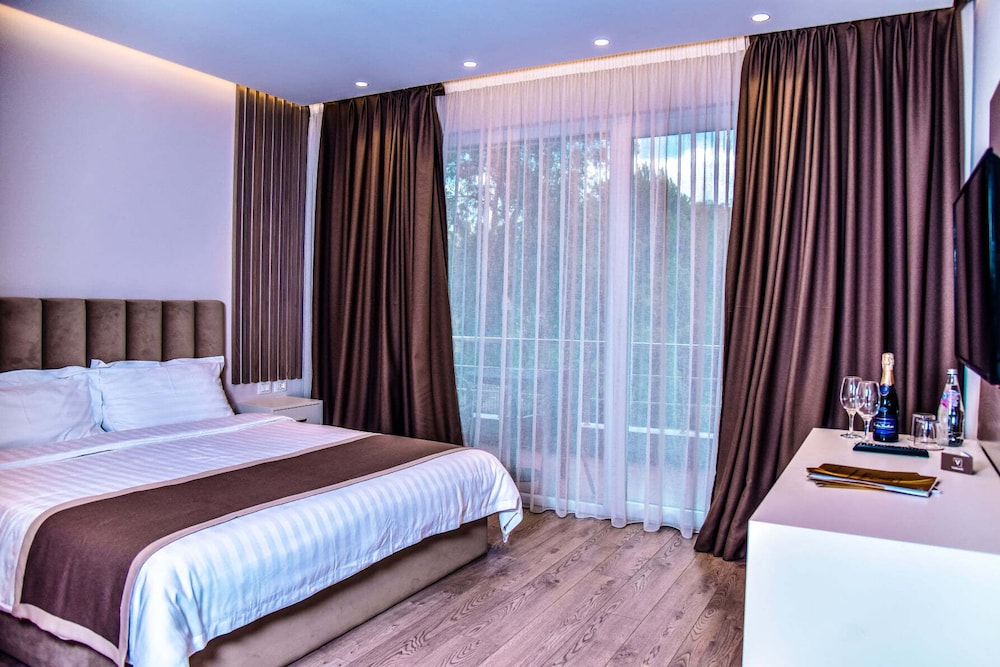 Standard Double Or Twin Room, 1 Bedroom, Balcony, City View photo 1