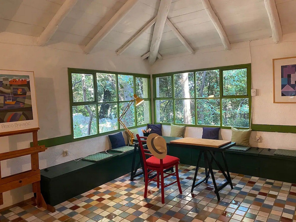 Studio (Studio With Terrace)