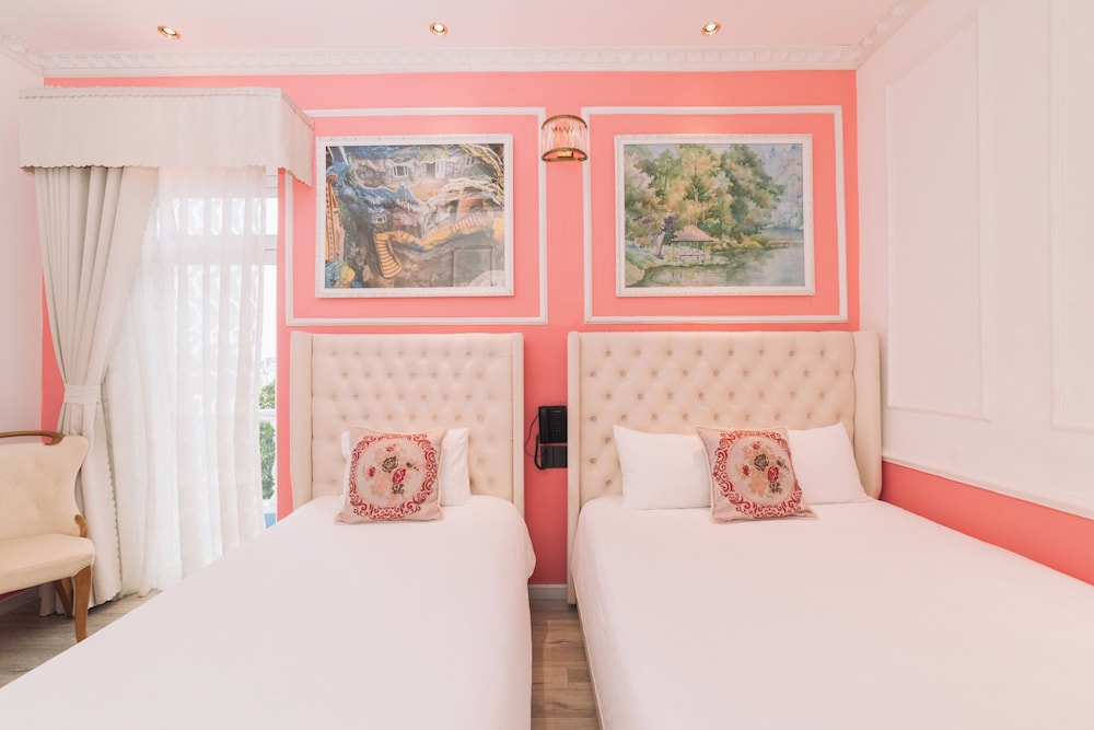 Deluxe Twin Room, Balcony - Photo 3