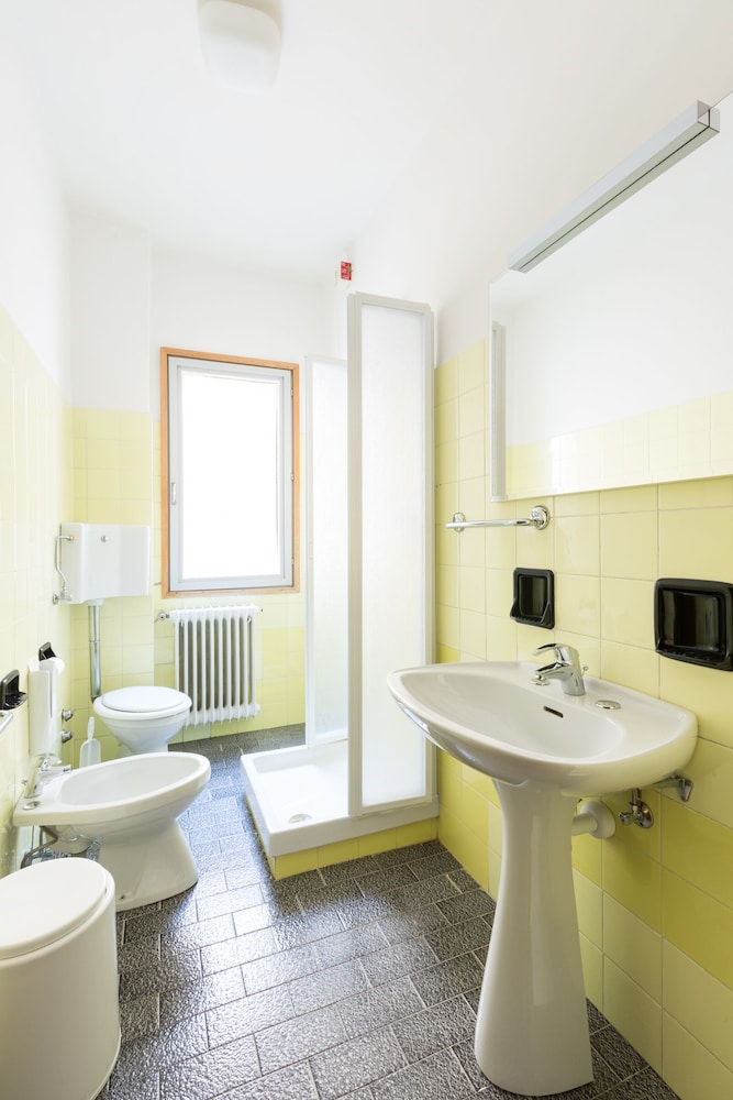 Basic Double Room with Terrace - Photo 10