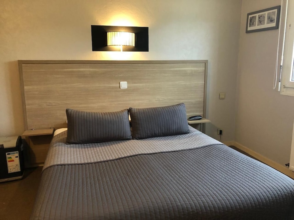 Basic Double Room
