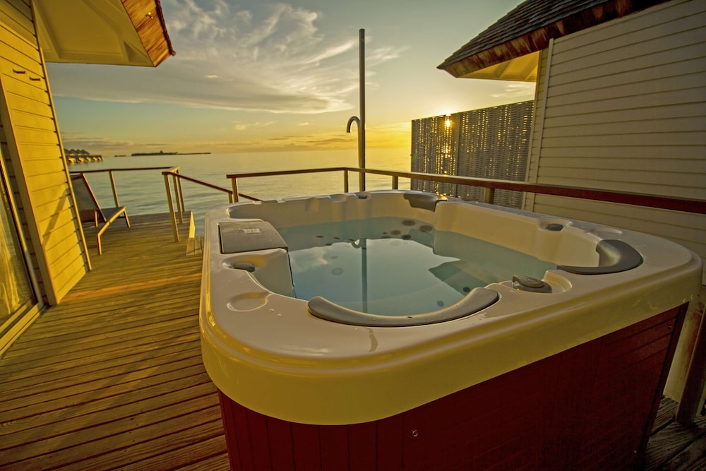 Villa, 1 Bedroom, Hot Tub (Sunset Over Water)