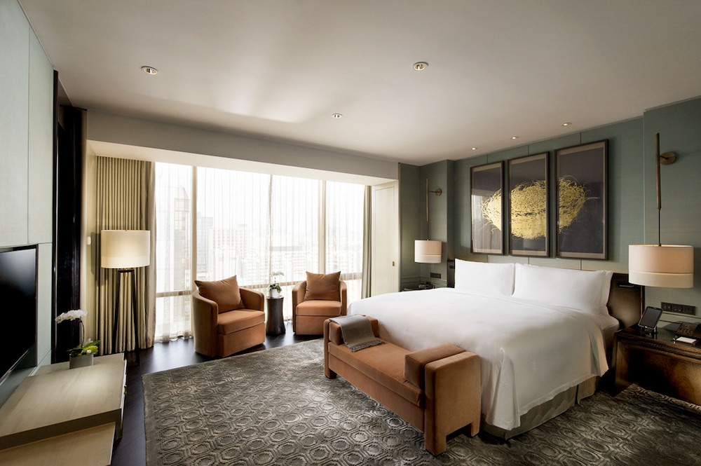 Deluxe Suite, 1 King Bed
