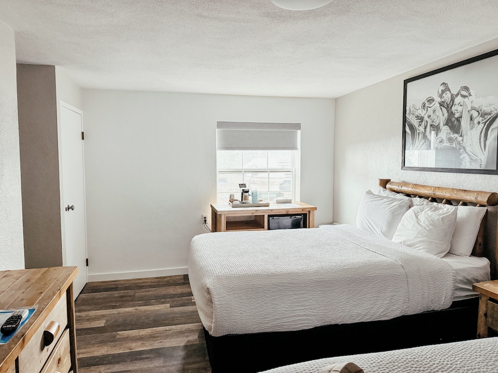 Room, 2 Double Beds (Lodge)