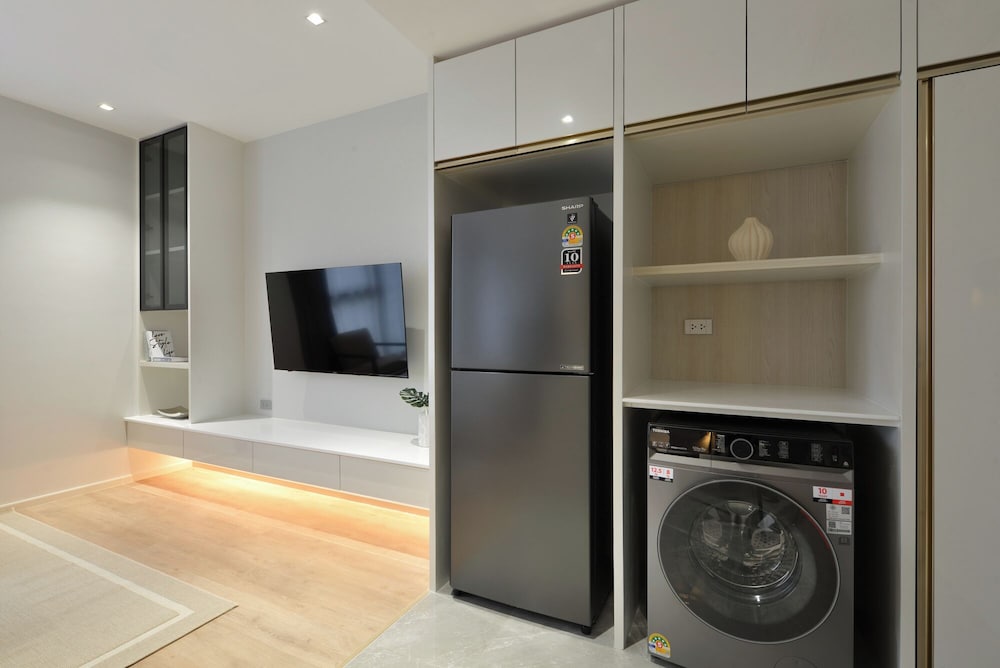 Superior Suite, 1 Bedroom thumbnail 6