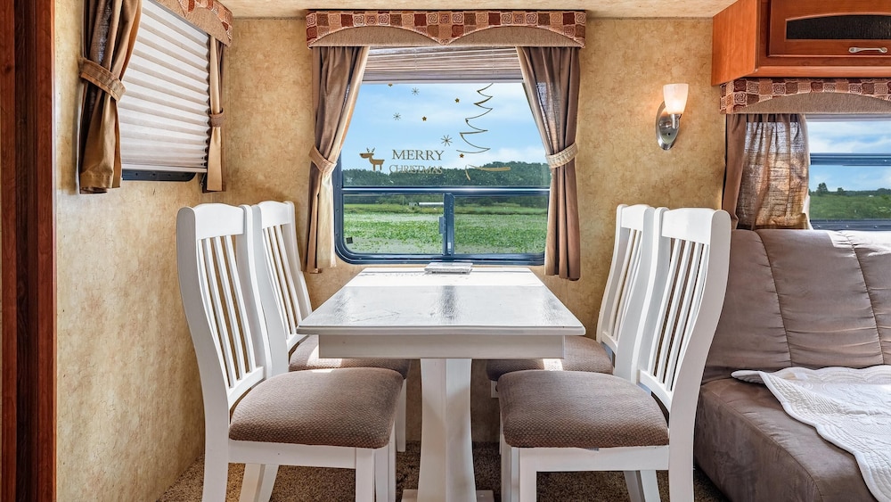 Basic Room, 1 Bedroom (VIP Caravan) - Photo 5