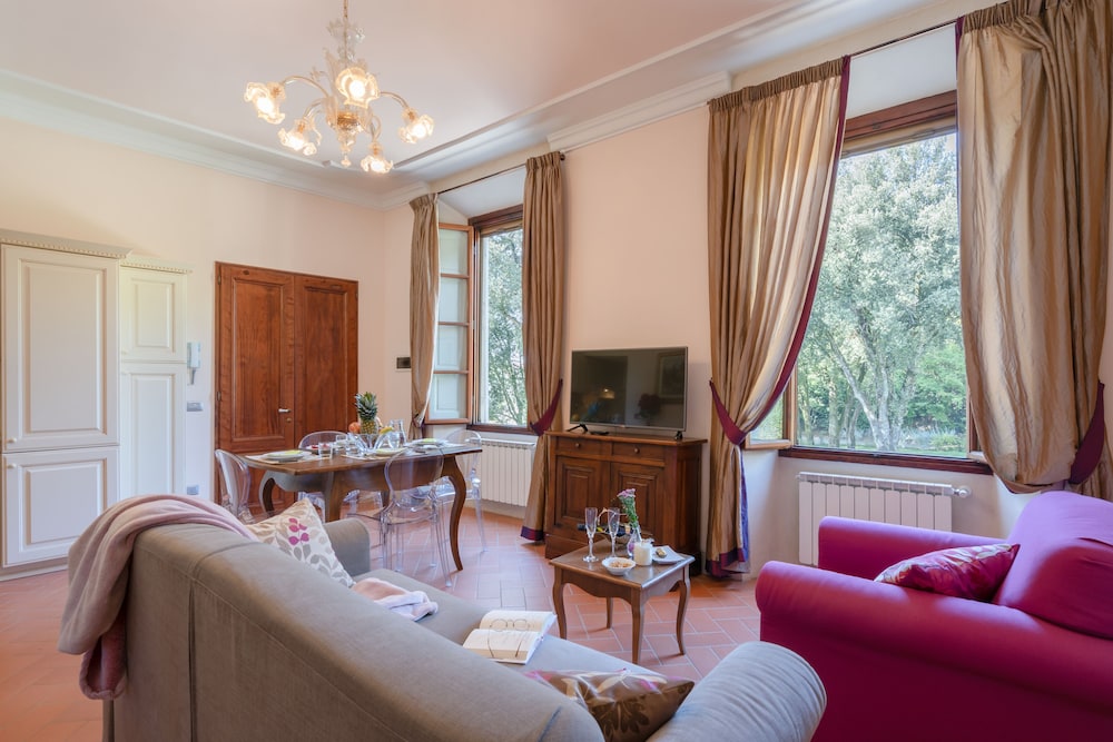 Villa, Multiple Bedrooms (26 people)