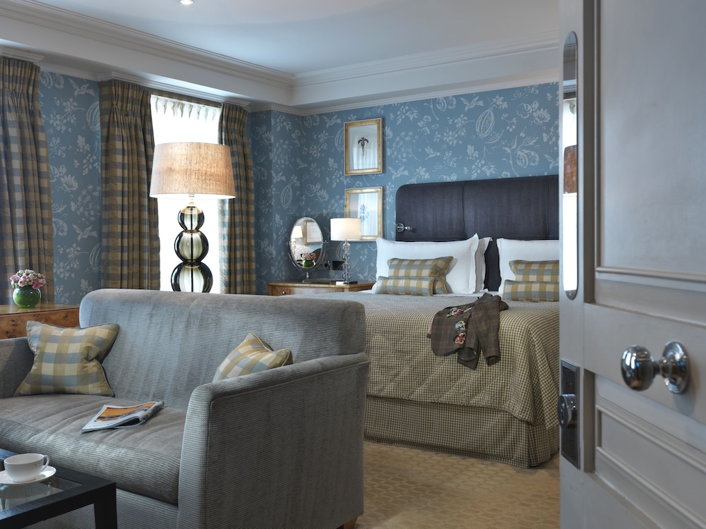 Mews Junior Suite
