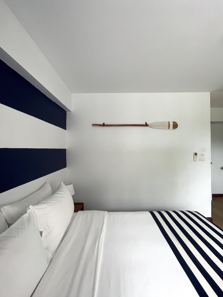 Standard Double Room, 1 Queen Bed photo 2