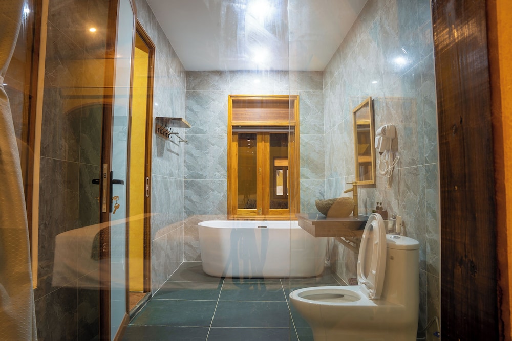 Deluxe Suite photo 3