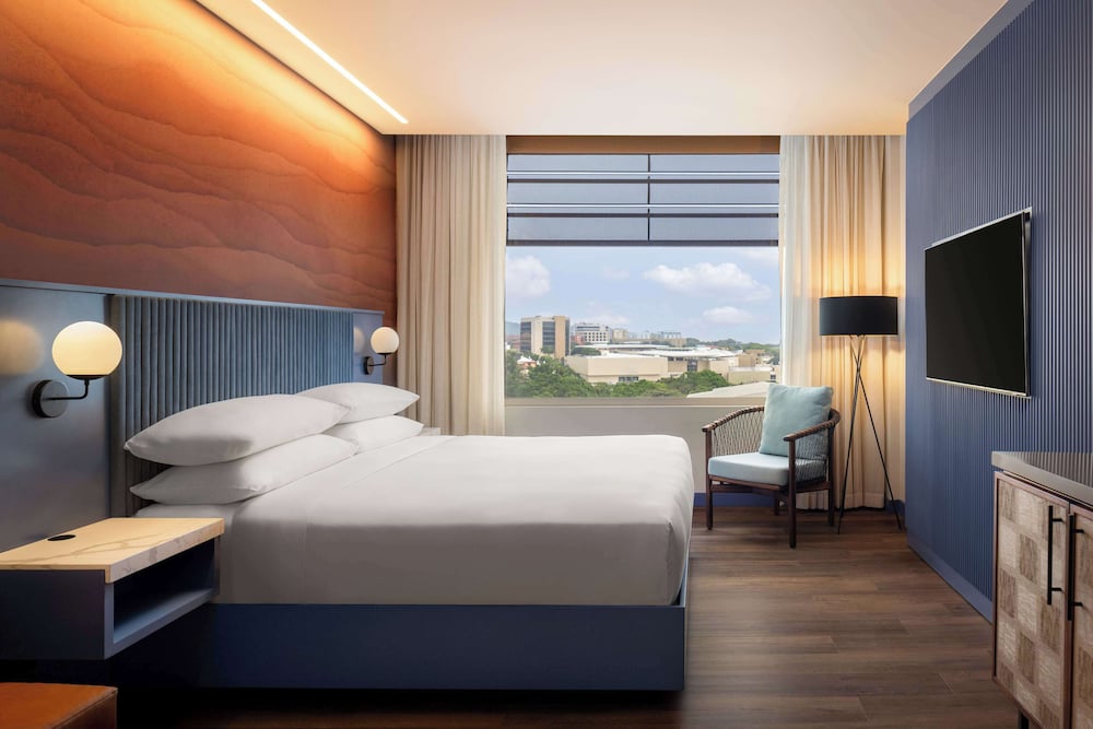 King Room With View High Floor photo 1