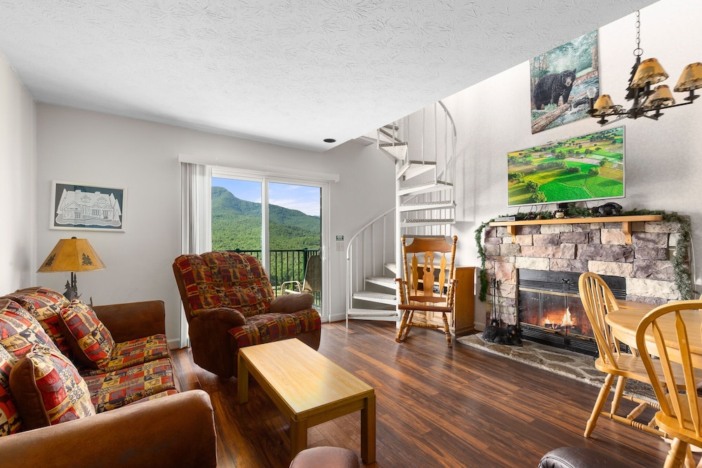 Condo, Multiple Beds, Balcony, Mountain View (#C301 - No Pets)