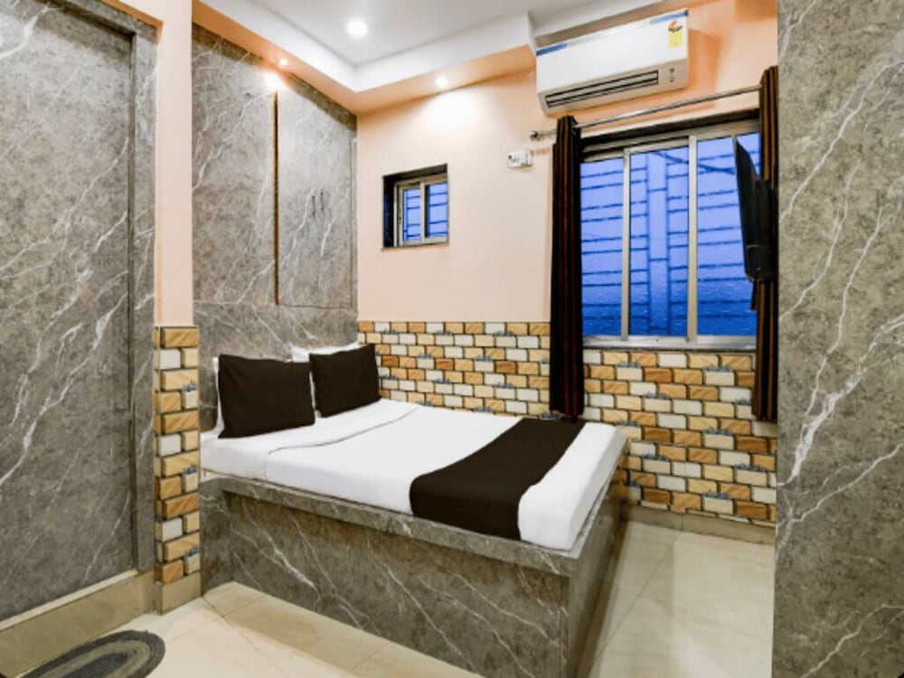 Standard Double Room, City View