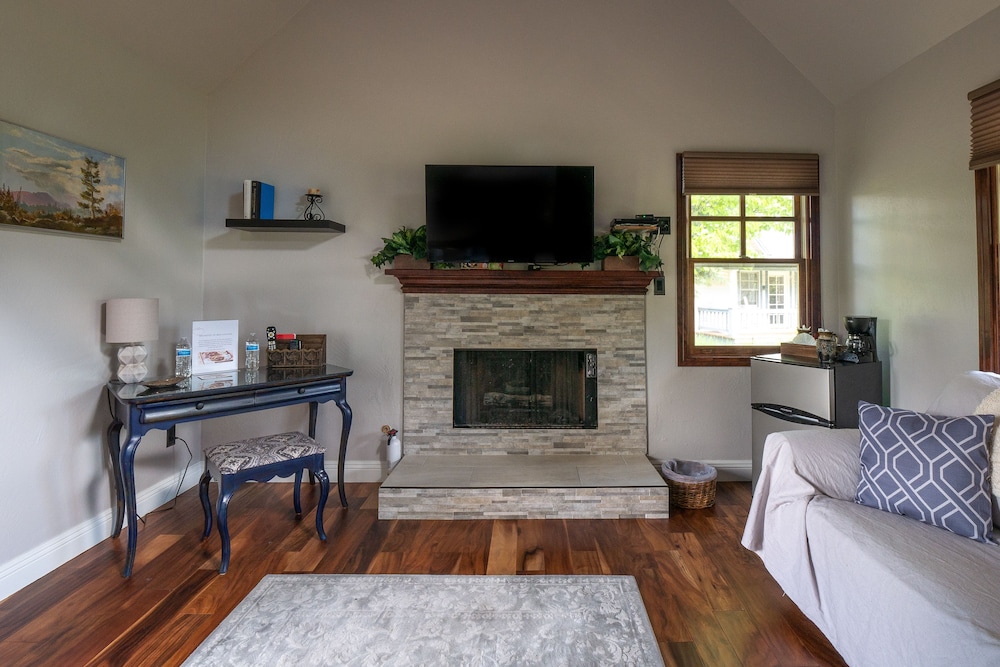 Premium Cottage, Ensuite, Mountain View (Liberty) photo 3