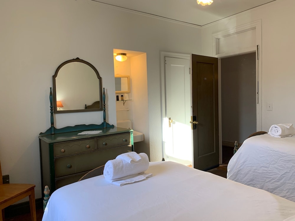 Room, 2 Twin Beds photo 2