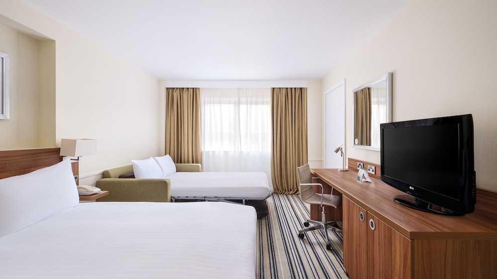 Room, 1 Double Bed with Sofa bed - Photo 4