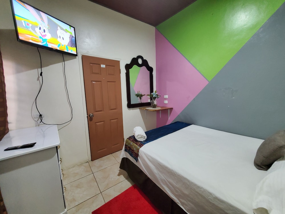 Basic Single Room photo 2