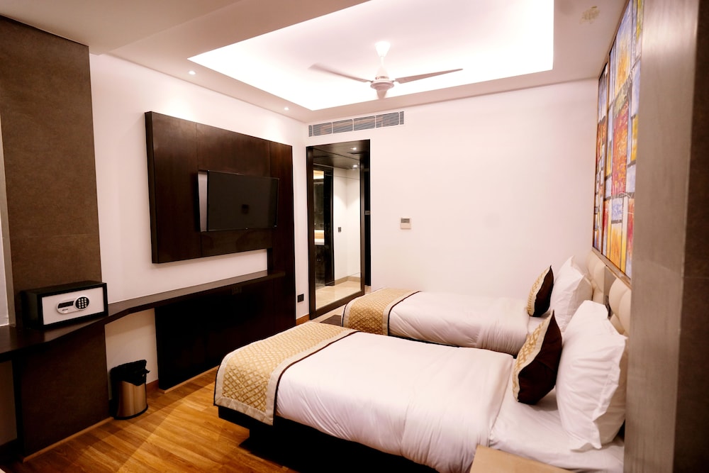 Deluxe Double Room photo 2