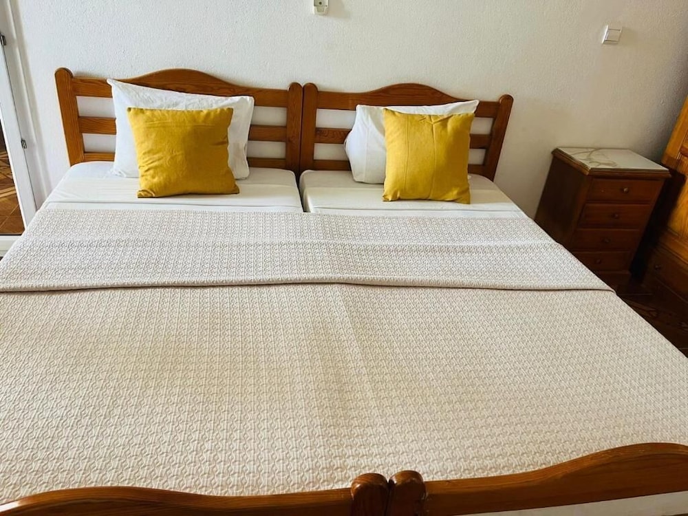 Basic Twin Room, Balcony, Beach View