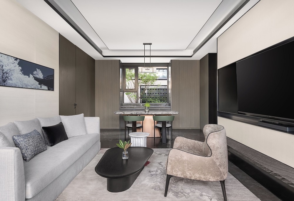 Suite, 1 Bedroom (Outdoor Living Area)