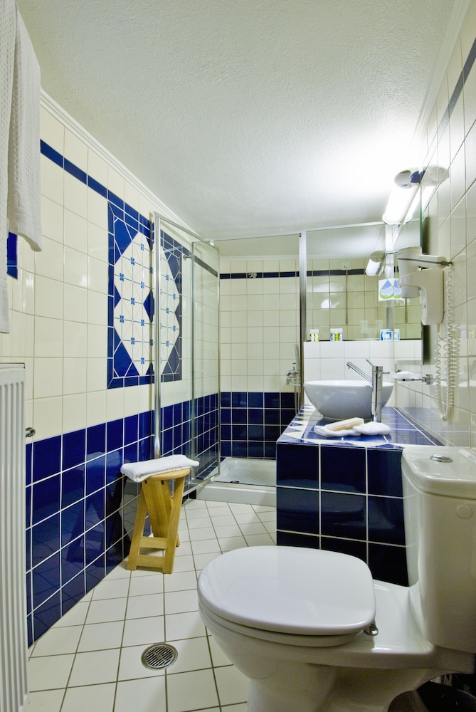 Superior Double Room, River View photo 3