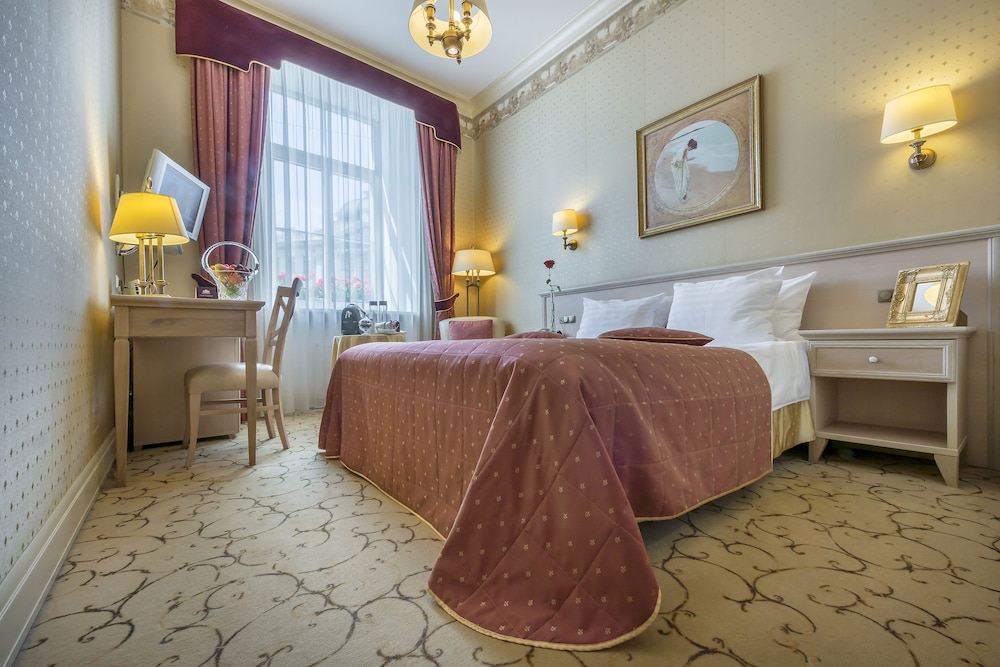 Double Room - Photo 7