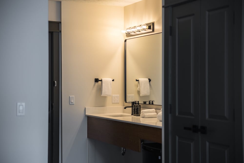 King Room (Self Check-in)