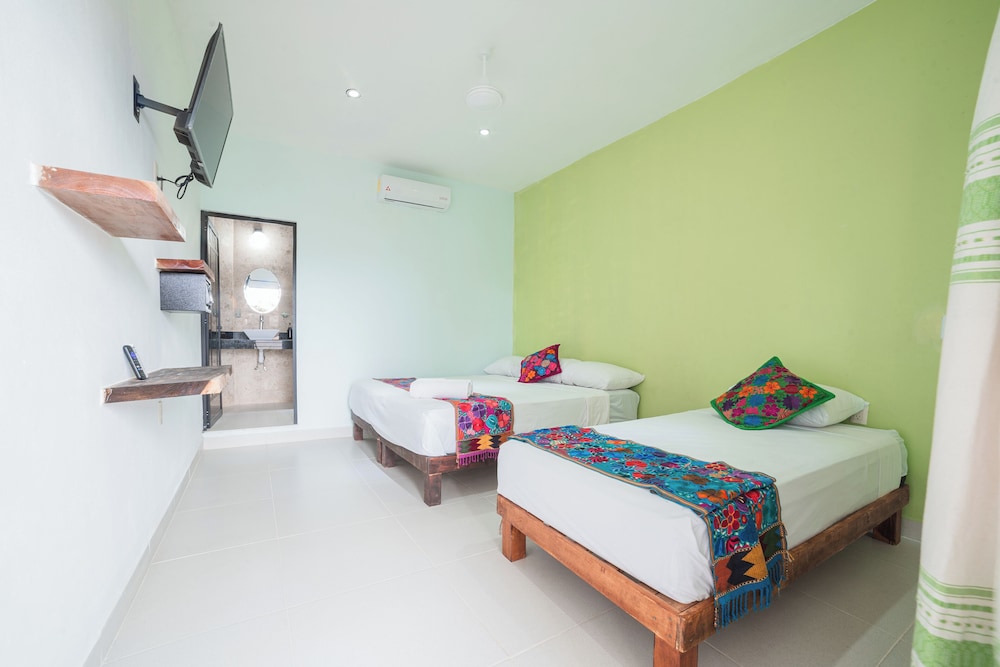 Standard Room, 2 Double Beds
